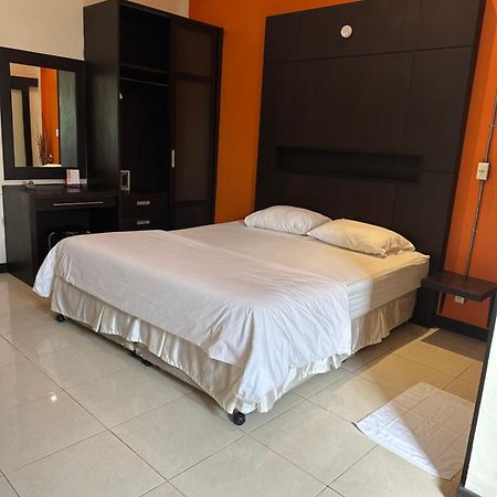 Cozy Place Patong Екстер'єр фото