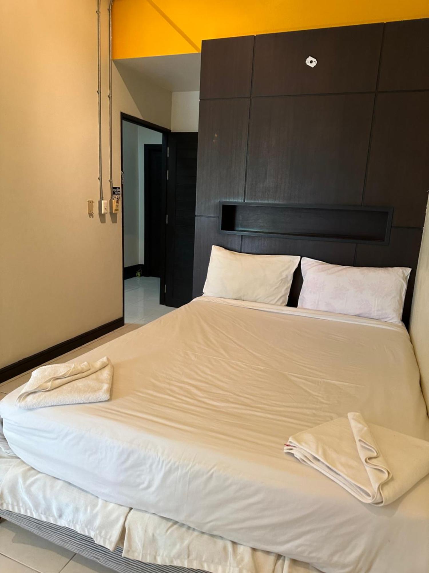 Cozy Place Patong Екстер'єр фото