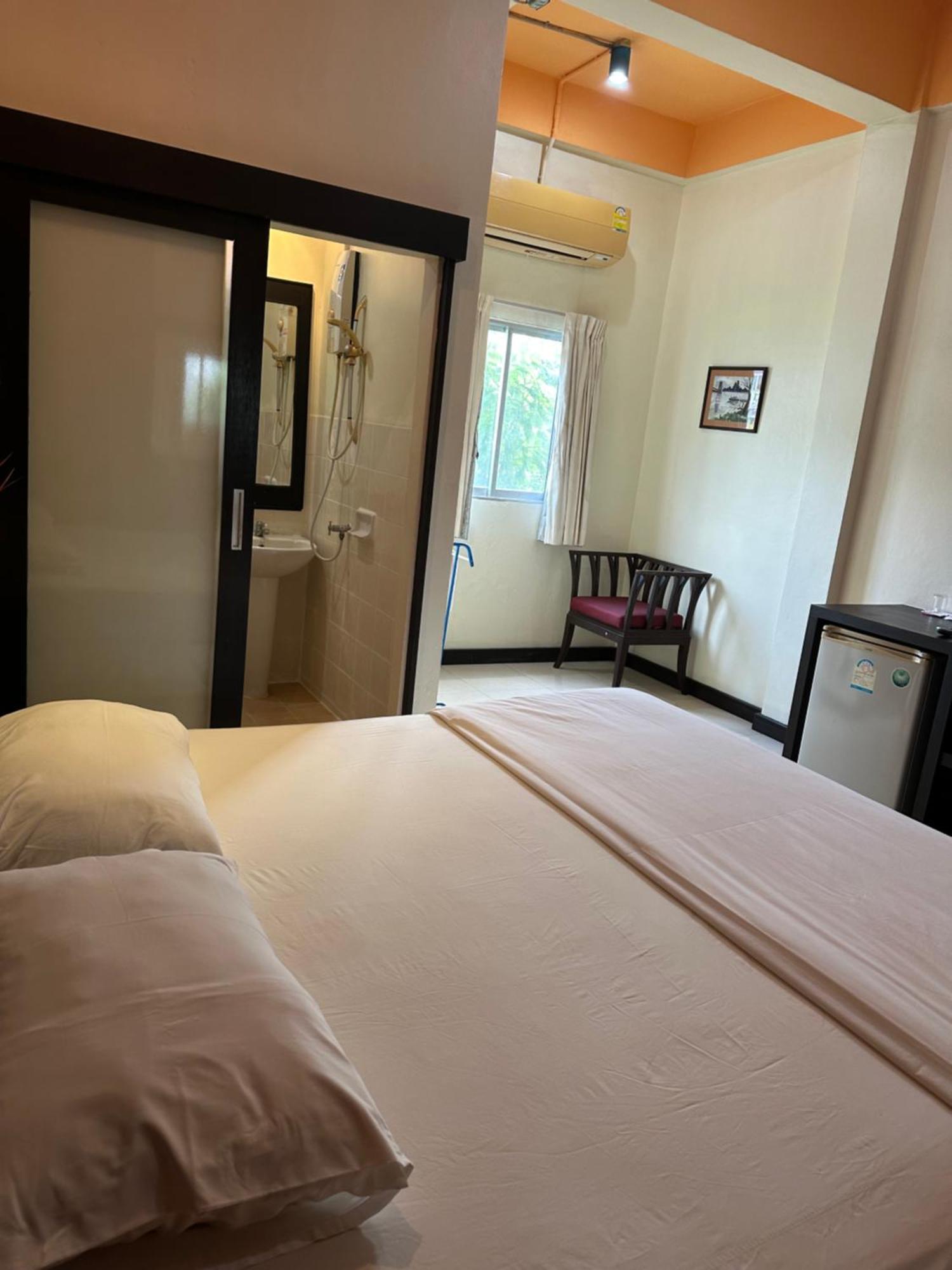 Cozy Place Patong Екстер'єр фото