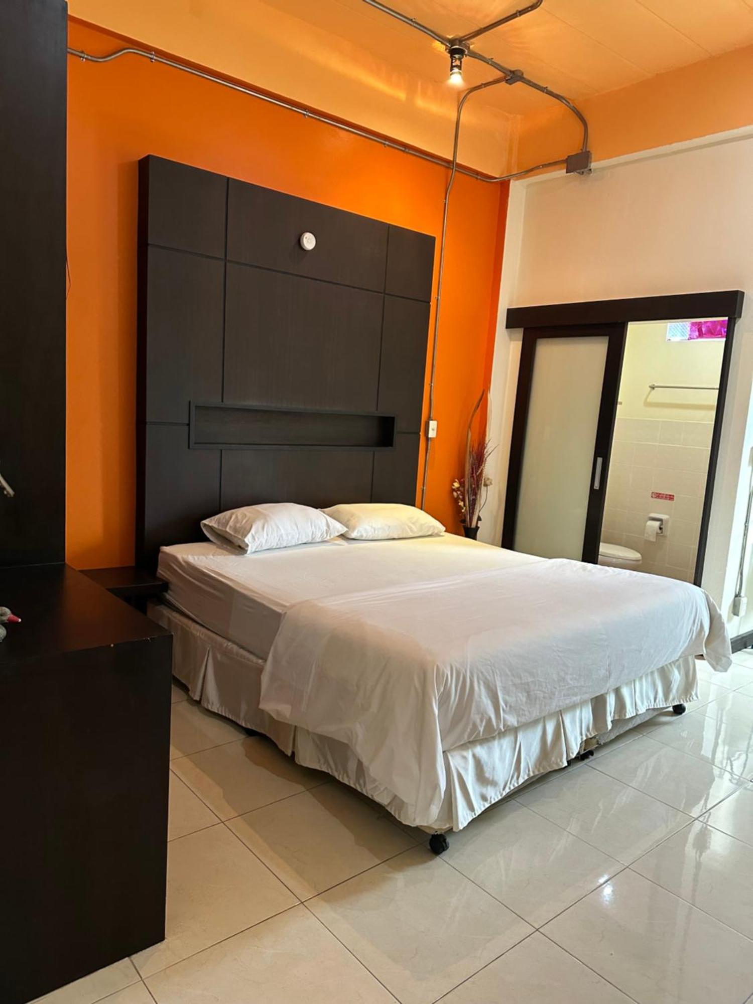 Cozy Place Patong Екстер'єр фото